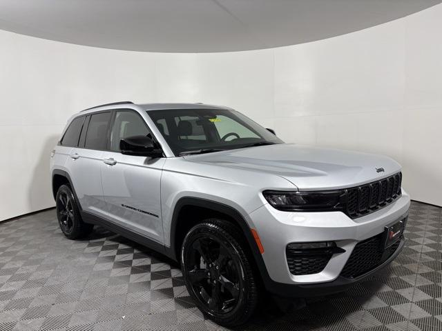 2025 Jeep Grand Cherokee GRAND CHEROKEE LIMITED 4X4 2025 Jeep Grand Cherokee GRAND CHEROKEE LIMITED 4X4