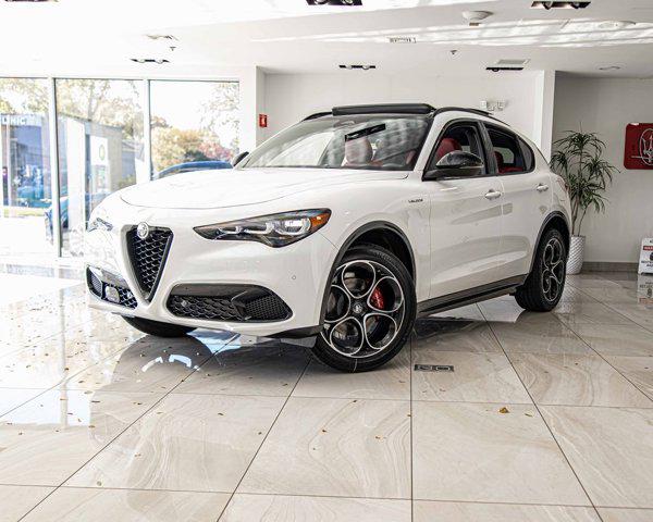2025 Alfa Romeo Stelvio STELVIO AWD