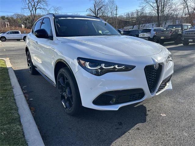 2025 Alfa Romeo Stelvio STELVIO AWD