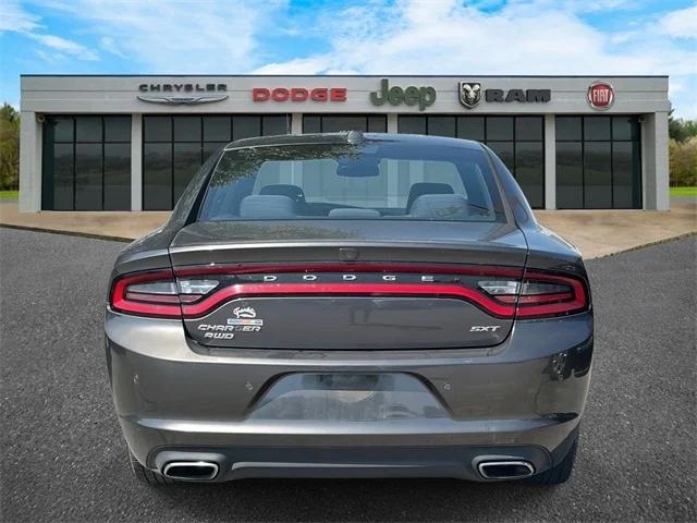 2015 Dodge Charger SXT