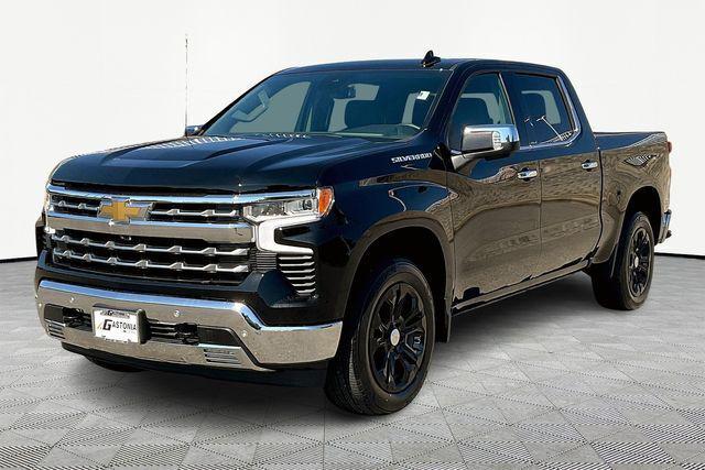 2023 Chevrolet Silverado 1500 4WD Crew Cab Short Bed LTZ