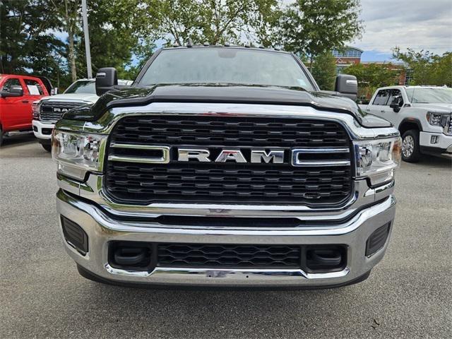 2024 RAM 3500 Big Horn Crew Cab 4x4 8 Box