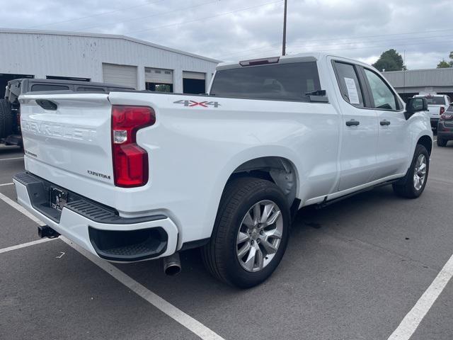 2020 Chevrolet Silverado 1500 4WD Double Cab Standard Bed Custom