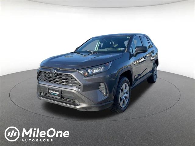 2022 Toyota RAV4 LE 2022 Toyota RAV4 LE