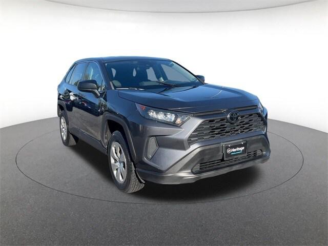 2022 Toyota RAV4 LE 2022 Toyota RAV4 LE