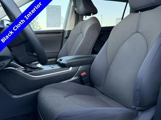 2023 Toyota Highlander LE 2023 Toyota Highlander LE