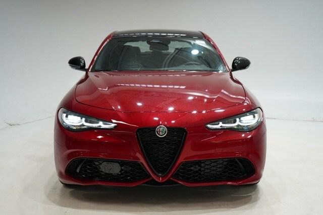 2025 Alfa Romeo Giulia GIULIA INTENSA AWD