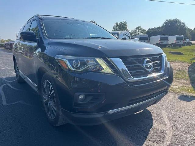 2017 Nissan Pathfinder Platinum