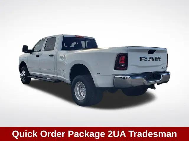 2025 RAM 3500 Tradesman Crew Cab 4x4 8 Box