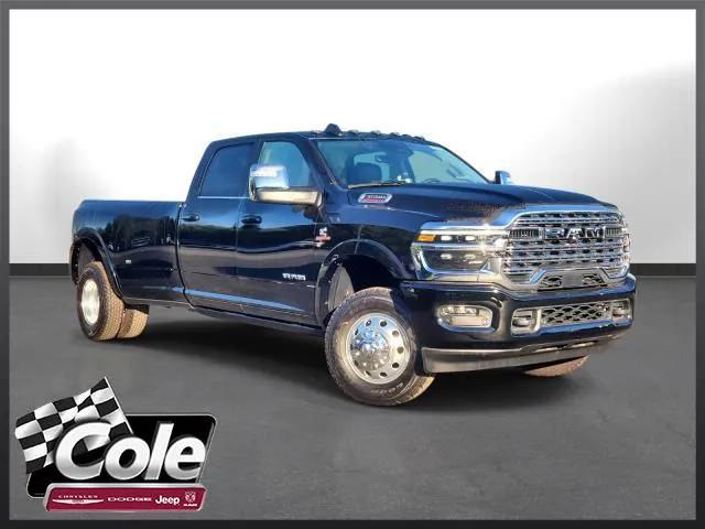 2025 RAM 3500 Limited Longhorn Crew Cab 4x4 8 Box