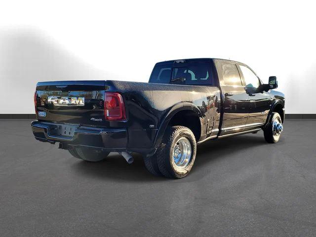 2025 RAM 3500 Limited Longhorn Crew Cab 4x4 8 Box