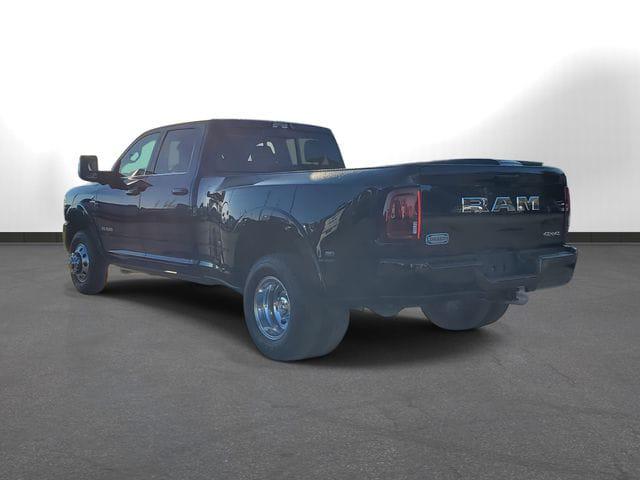 2025 RAM 3500 Limited Longhorn Crew Cab 4x4 8 Box