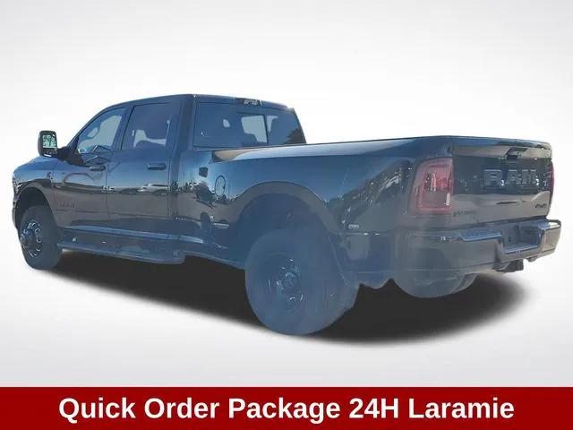 2025 RAM 3500 Laramie Crew Cab 4x4 8 Box