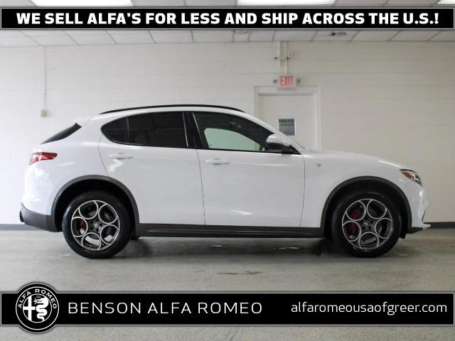 2022 Alfa Romeo Stelvio Ti AWD