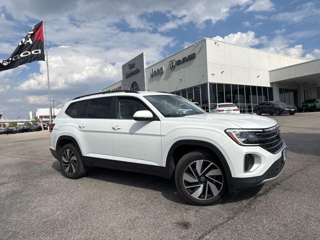 2024 Volkswagen Atlas 2.0T SE w/Technology