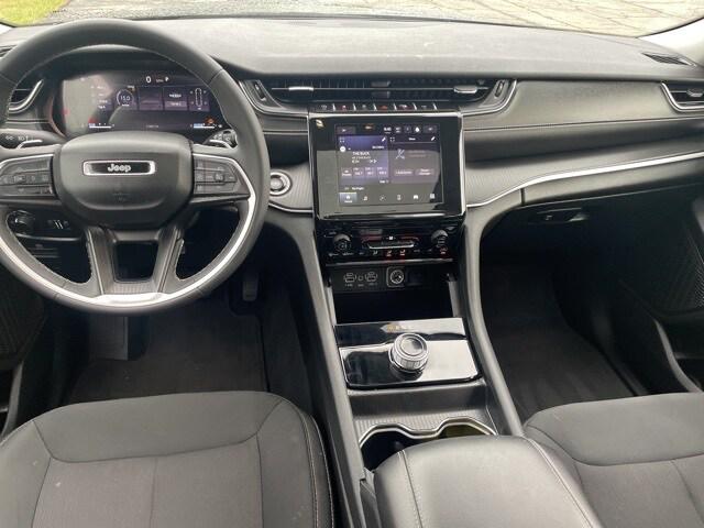 2024 Jeep Grand Cherokee L Laredo X 4x4 2024 Jeep Grand Cherokee L Laredo X 4x4