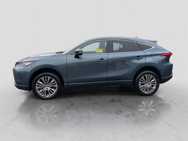 2022 Toyota Venza XLE