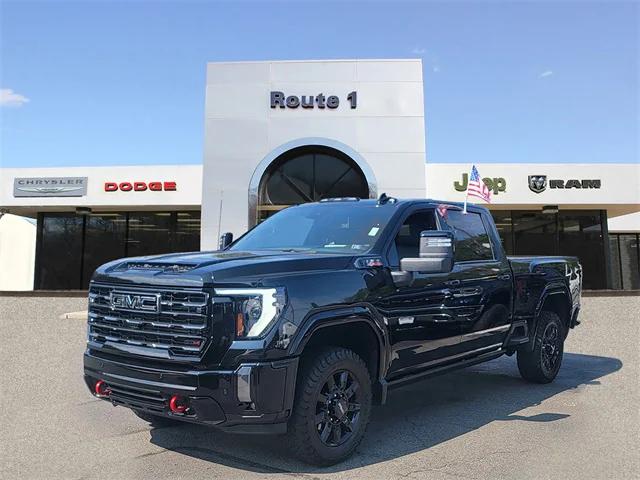 2024 GMC Sierra 2500HD 4WD Crew Cab Standard Bed AT4