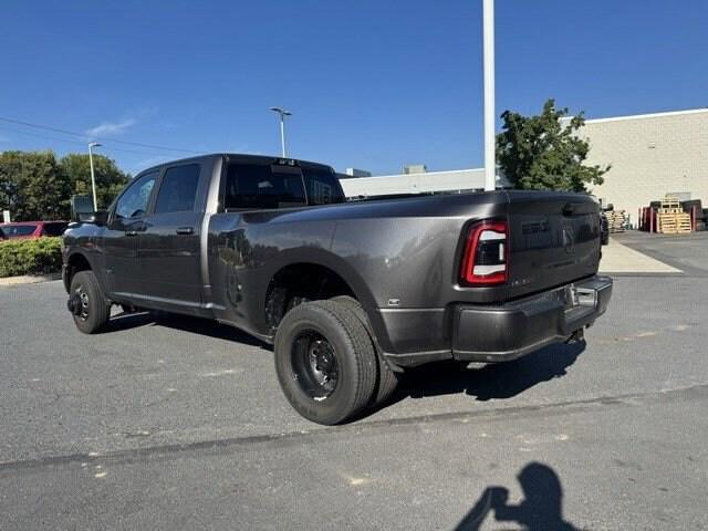 2024 RAM 3500 Laramie Crew Cab 4x4 8 Box
