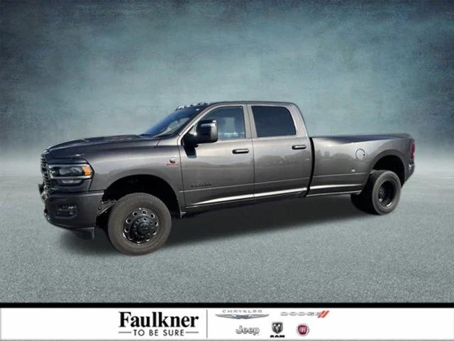 2024 RAM 3500 Laramie Crew Cab 4x4 8 Box