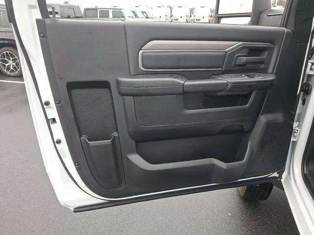 2025 Ram 5500 Tradesman/Big Horn