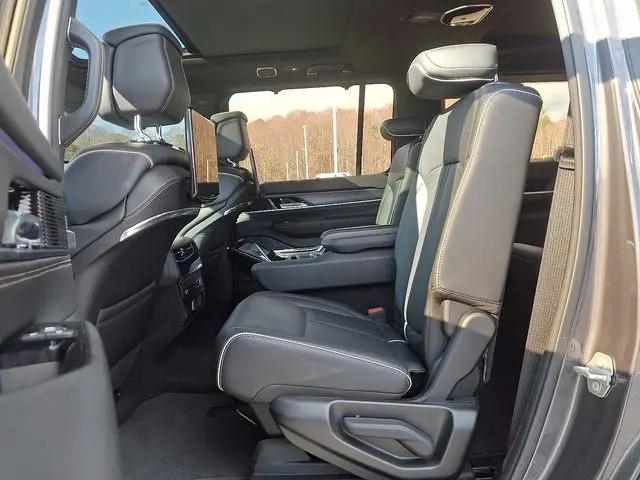 2023 Jeep Grand Wagoneer Obsidian 4x4