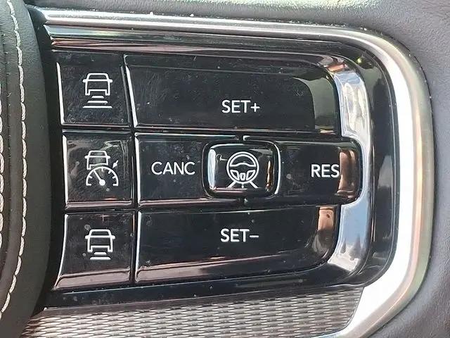 2023 Jeep Grand Wagoneer Obsidian 4x4