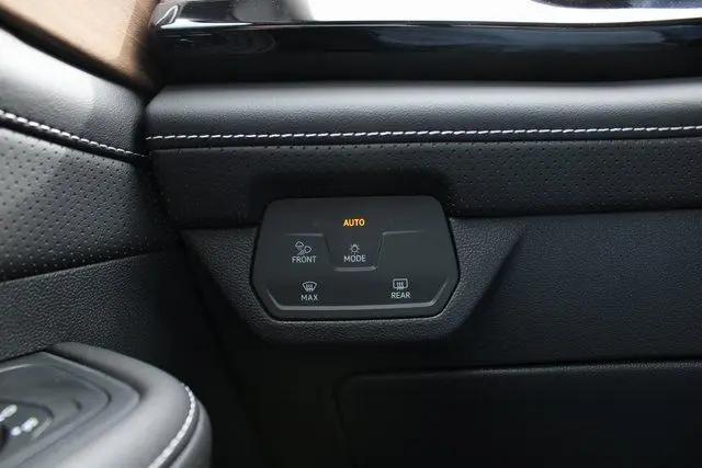 2026 Volkswagen Atlas SE