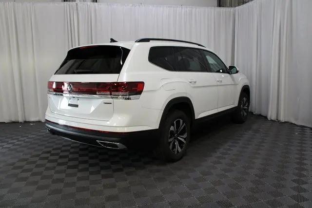2026 Volkswagen Atlas SE