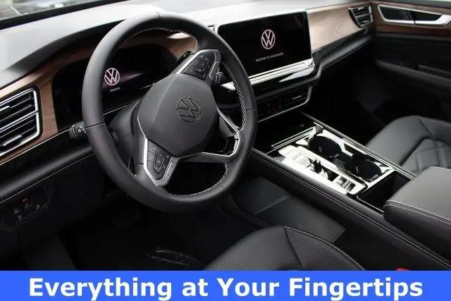 2026 Volkswagen Atlas SE with Technology