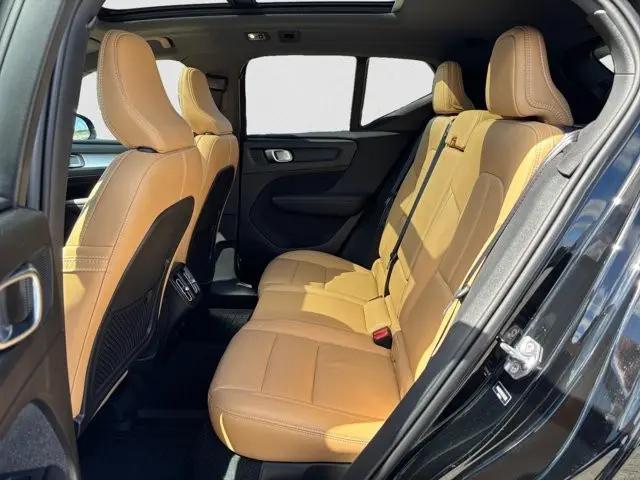 2019 Volvo XC40 T5 Momentum