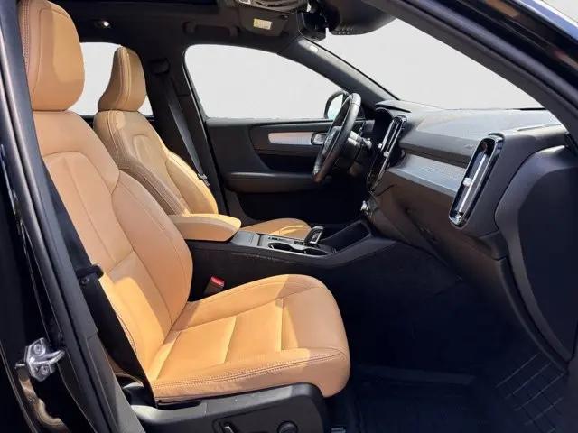 2019 Volvo XC40 T5 Momentum