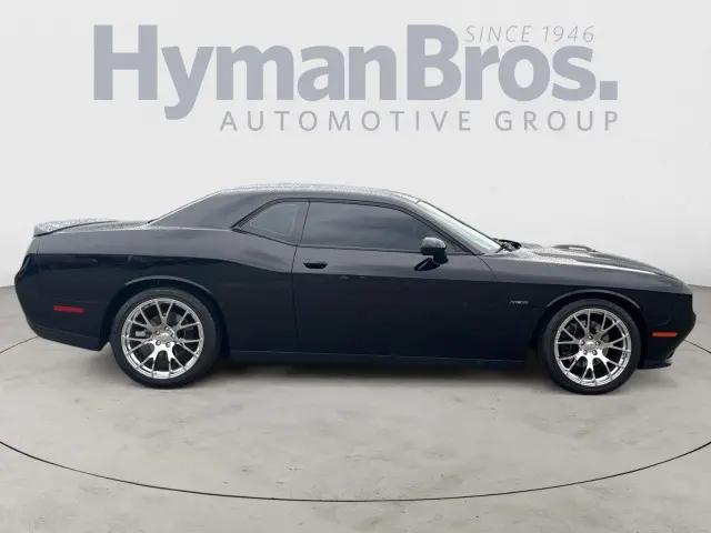 2016 Dodge Challenger R/T Shaker