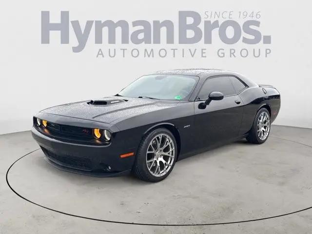2016 Dodge Challenger R/T Shaker