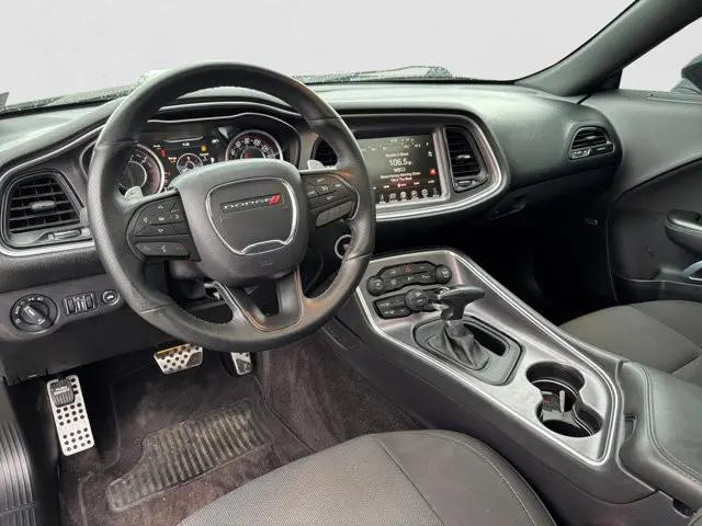 2016 Dodge Challenger R/T Shaker