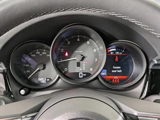 2025 Porsche Macan T