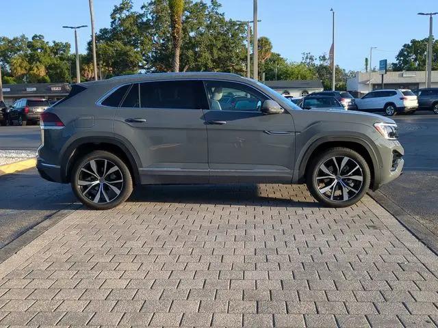 2026 Volkswagen Atlas Cross Sport SEL Premium R-Line
