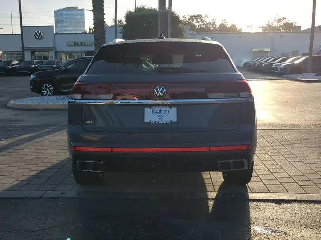 2026 Volkswagen Atlas Cross Sport SEL Premium R-Line