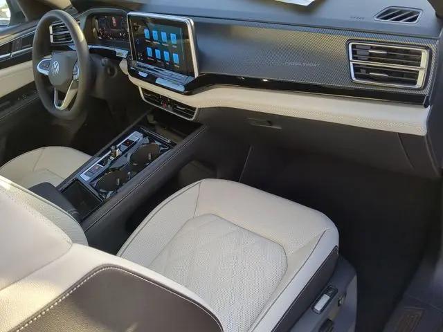 2026 Volkswagen Atlas Cross Sport SEL Premium R-Line