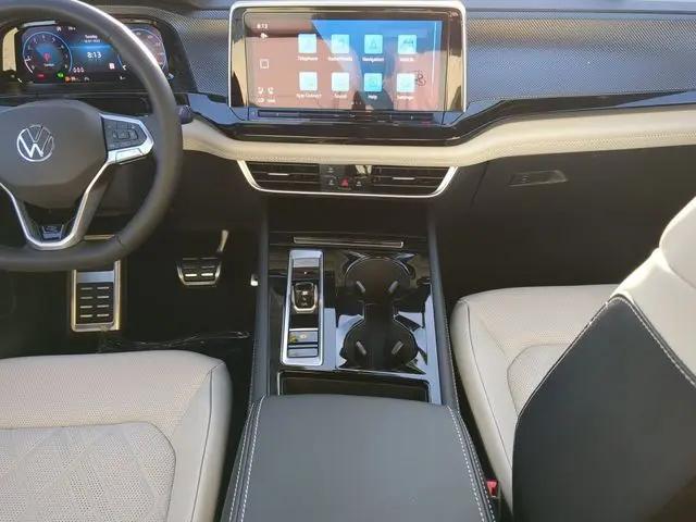 2026 Volkswagen Atlas Cross Sport SEL Premium R-Line