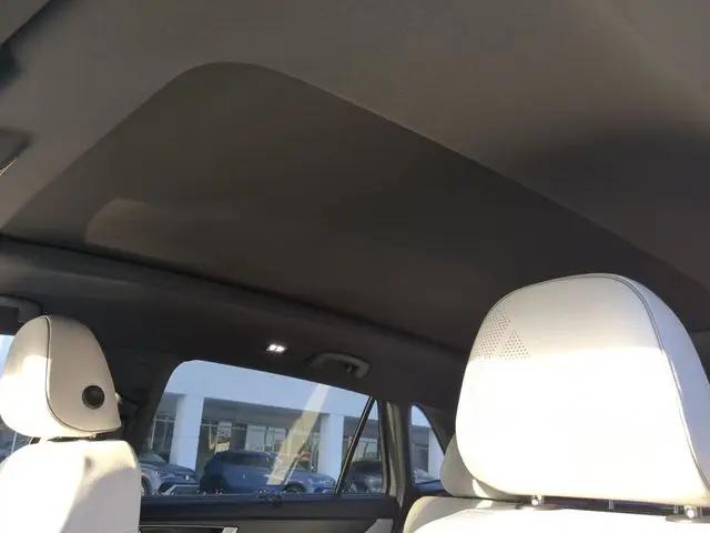 2026 Volkswagen Atlas Cross Sport SEL Premium R-Line