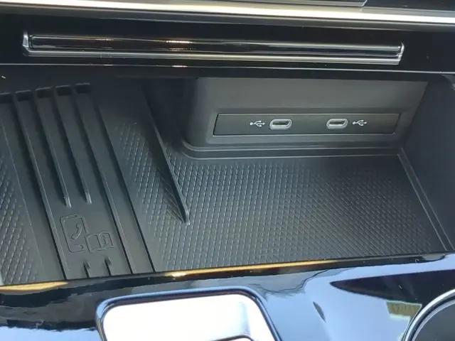 2026 Volkswagen Atlas Cross Sport SEL Premium R-Line