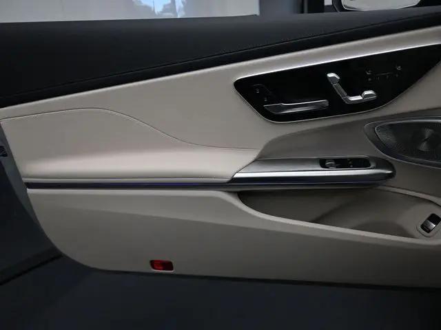 2026 Mercedes-Benz E-CLASS E 300 CLE 300