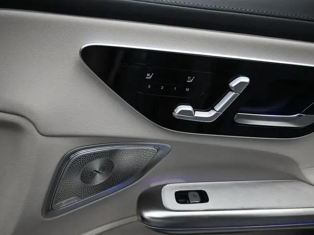 2026 Mercedes-Benz E-CLASS E 300 CLE 300