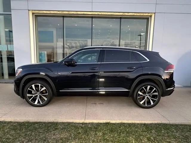 2026 Volkswagen Atlas Cross Sport SEL Premium R-Line