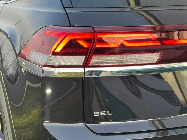 2026 Volkswagen Atlas Cross Sport SEL Premium R-Line