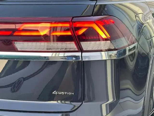 2026 Volkswagen Atlas Cross Sport SEL Premium R-Line