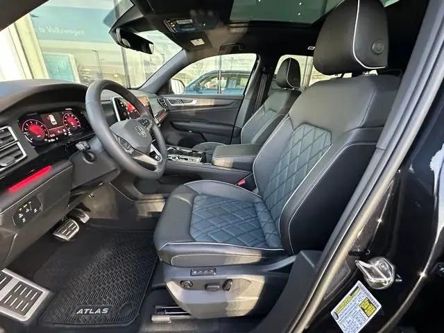 2026 Volkswagen Atlas Cross Sport SEL Premium R-Line