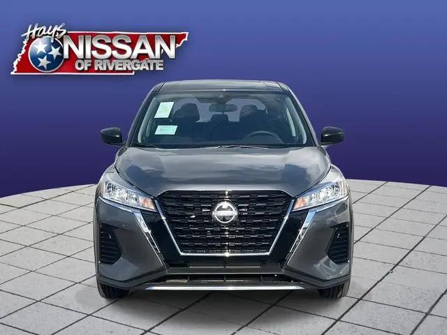 2025 Nissan Kicks S