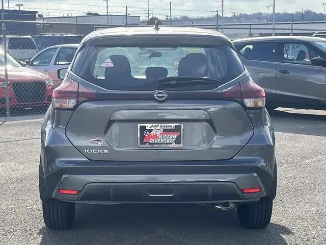 2025 Nissan Kicks S